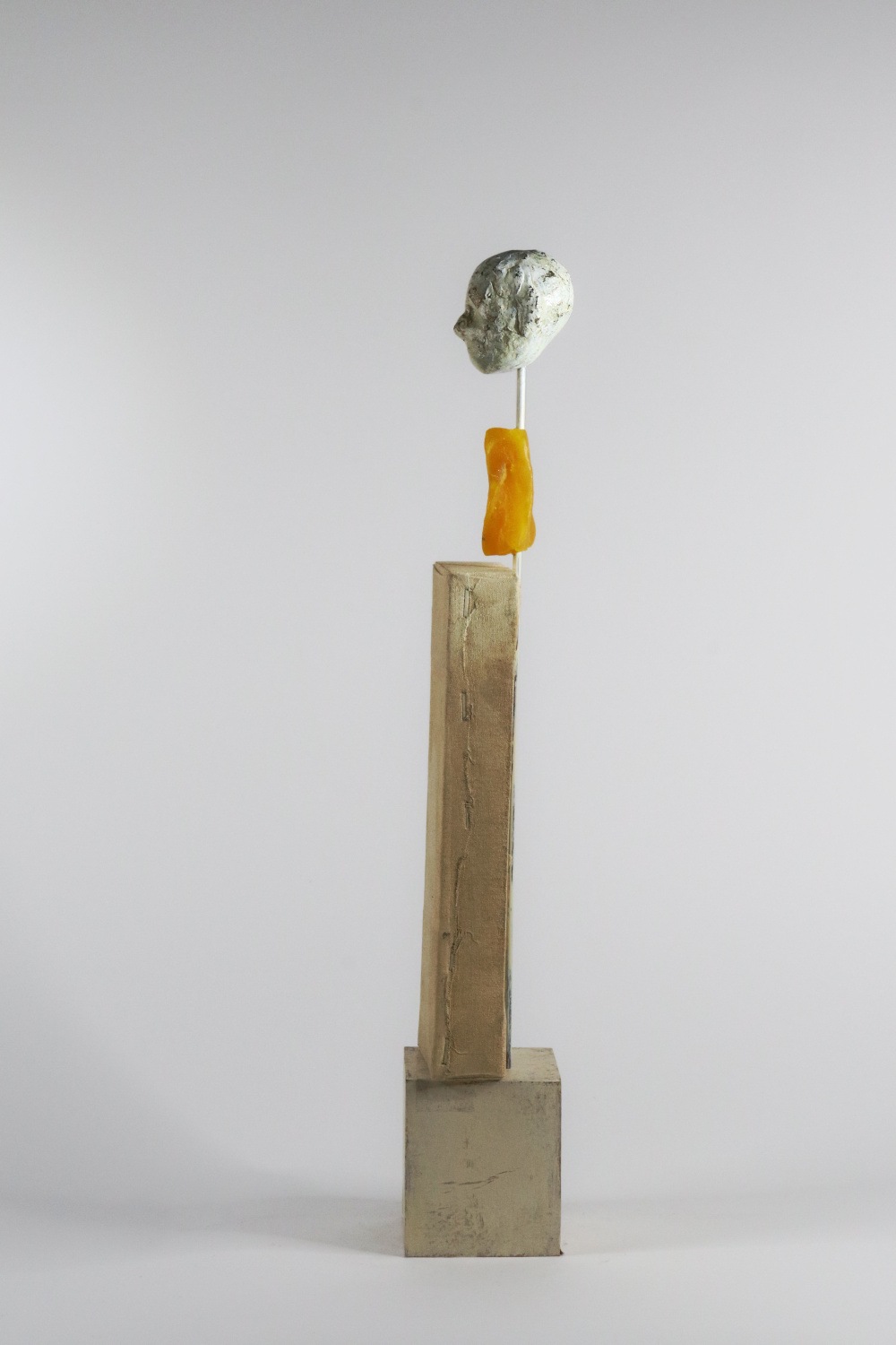 Craig Robertson, ae2. Side view.