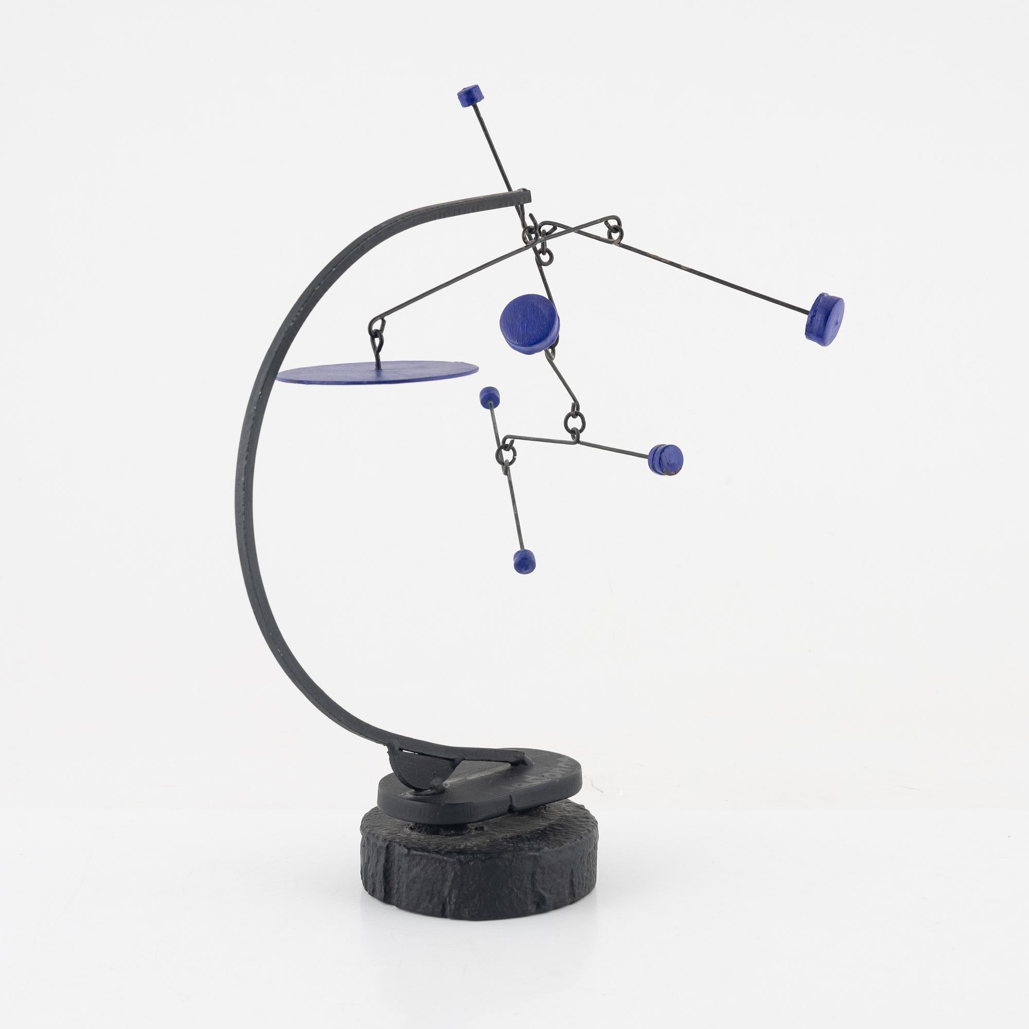 Bengt Rosenström, Madonna. Reverse three-quarter view showing the suspended elements and curved support.
