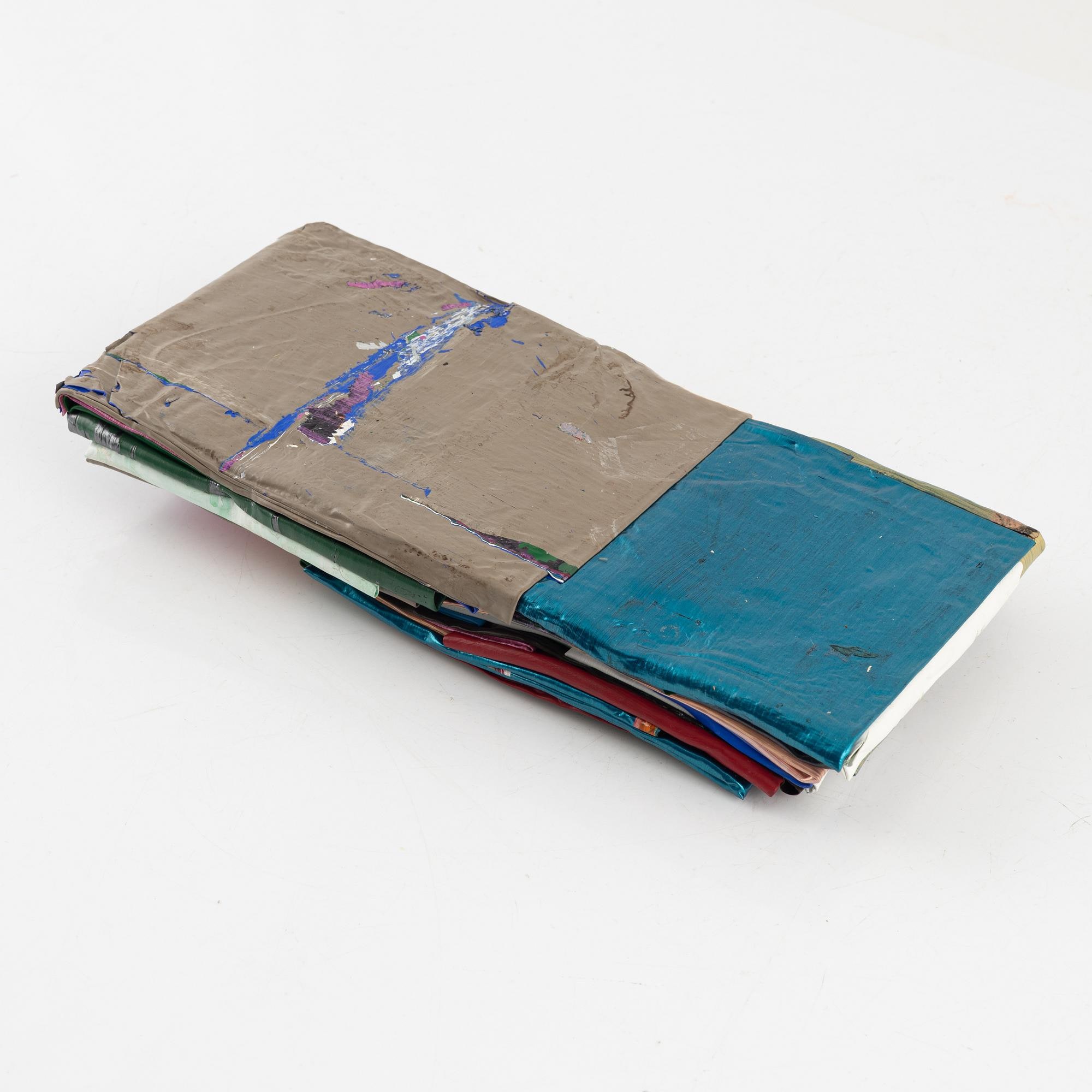 Twan Janssen, Untitled. Oblique reverse view showing the construction’s layered edges.