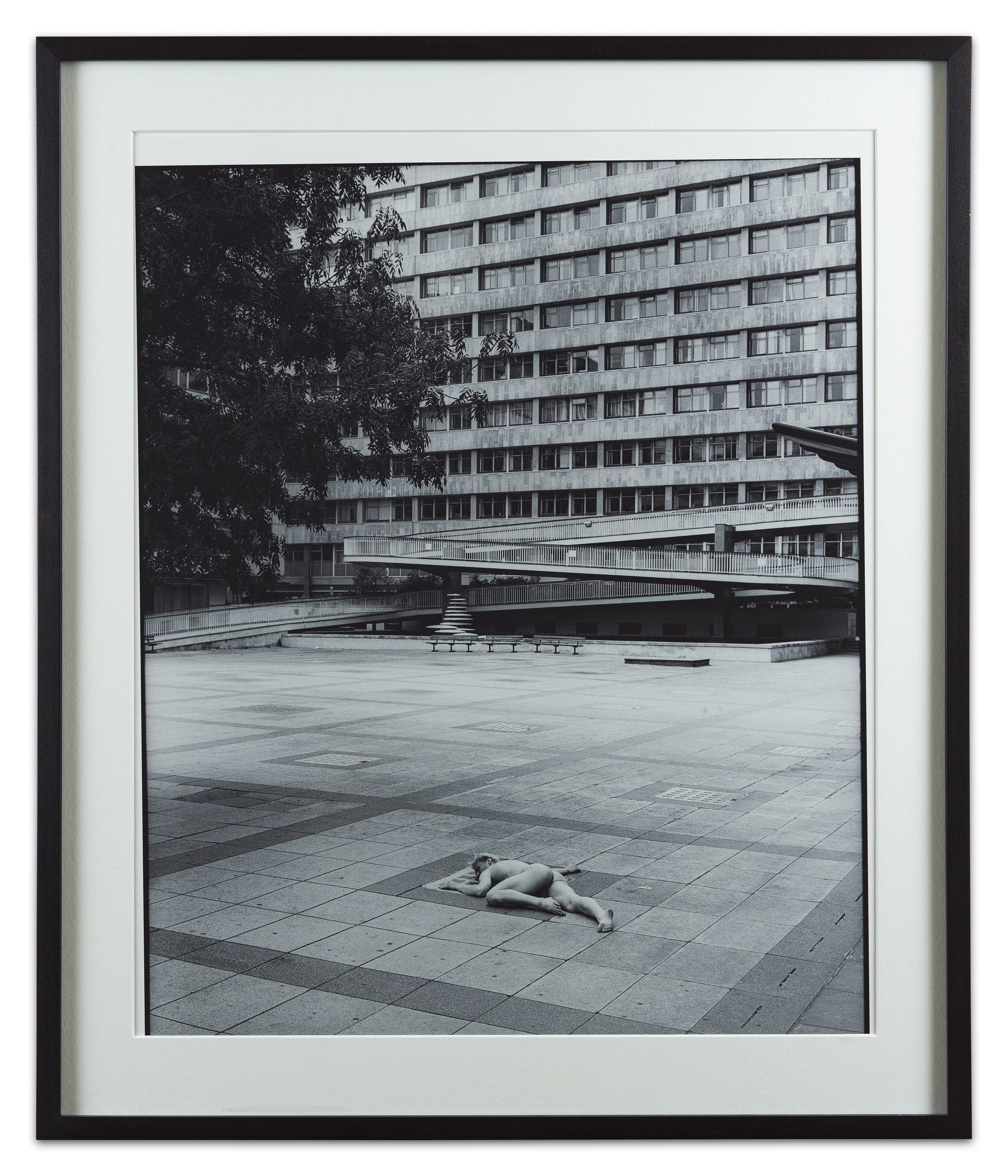 Hugo Glendinning, Nigel Charnock No. 1, from The Naked City Pictures (1995). Framed view of the work.